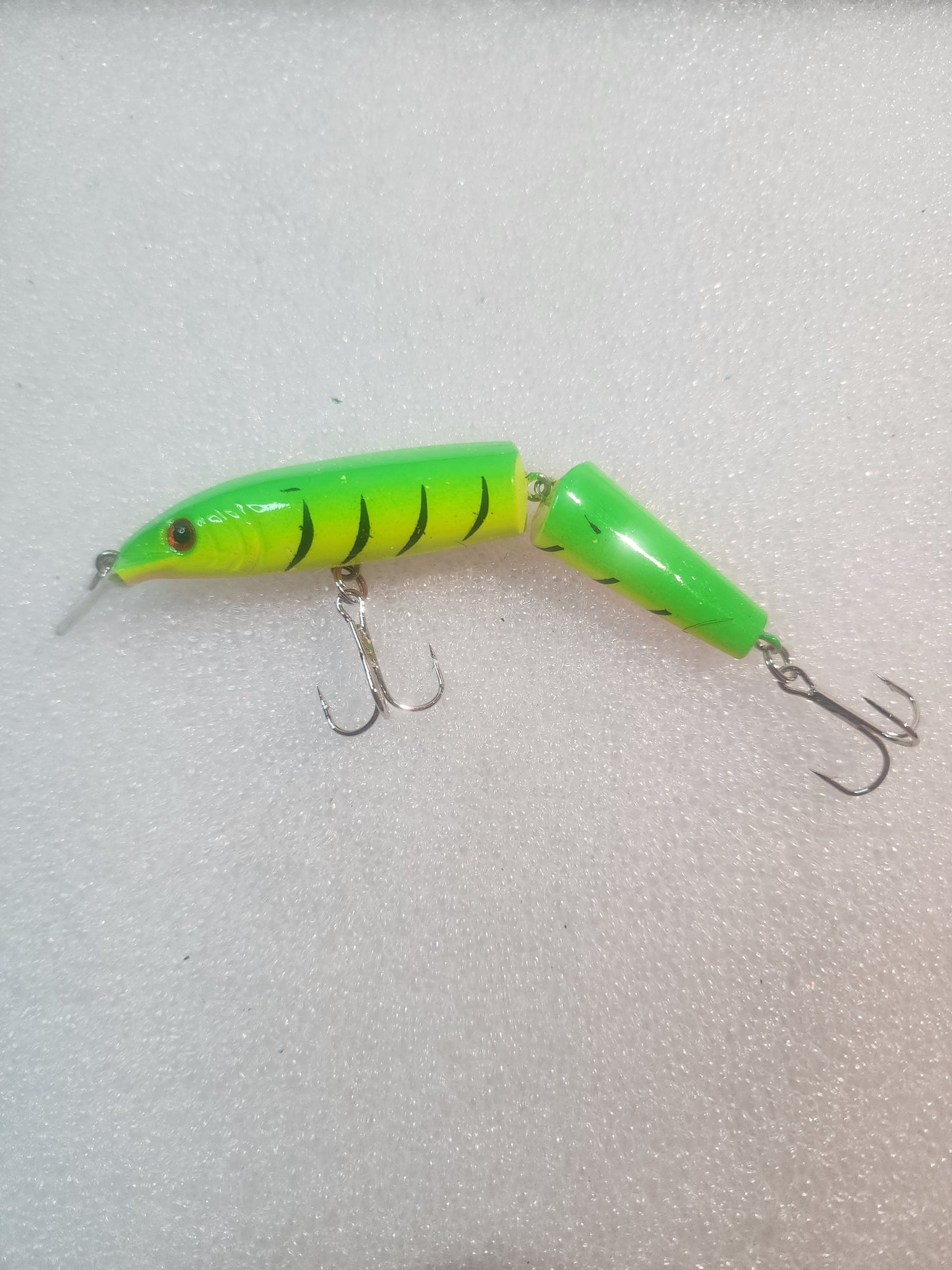 4" Jointed Medium Diver with Rattles