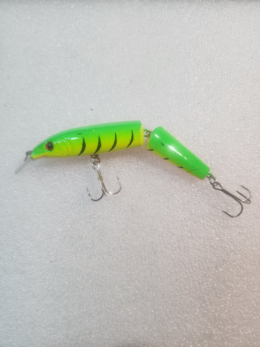 4" Jointed Medium Diver with Rattles